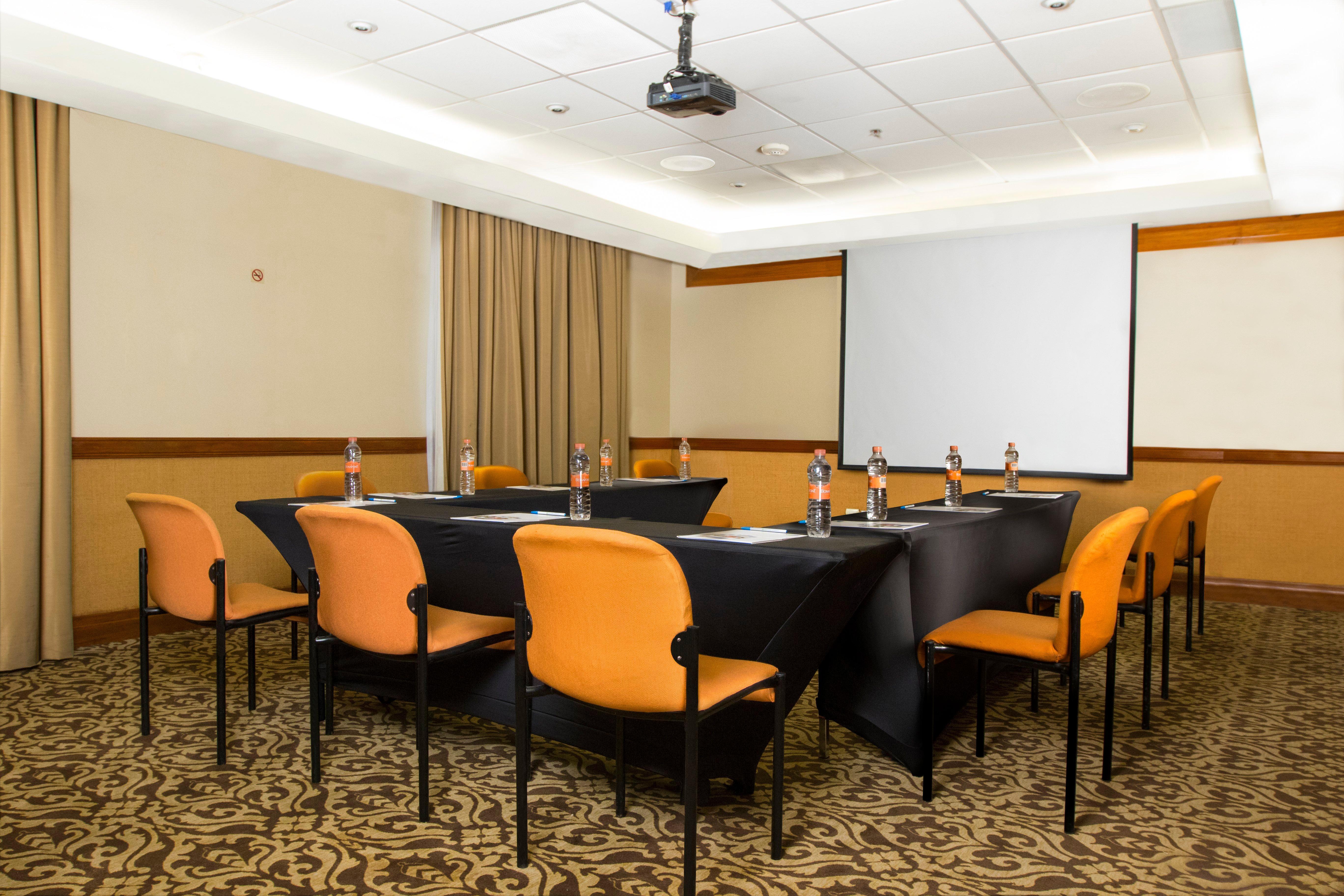 Holiday Inn Express Monterrey Galerias-San Jeronimo By Ihg Esterno foto